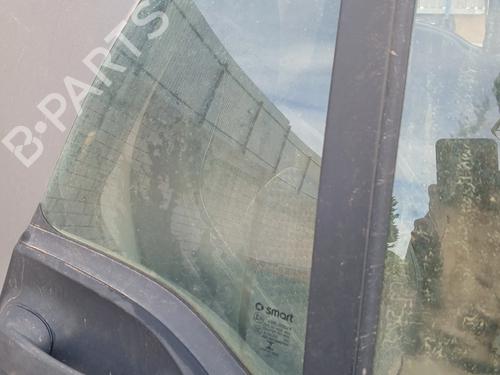 Używane Szyba trójkątna przednia prawa SMART FORTWO Coupe (453) electric drive (453.391) (82 hp) 31293925