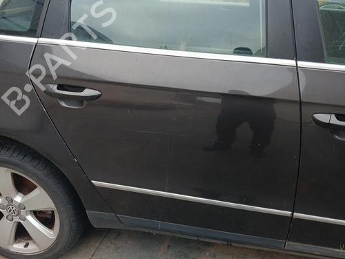 Dør højre bagtil VW PASSAT B6 Variant (3C5) 2.0 TDI 16V (140 hp) 31334271