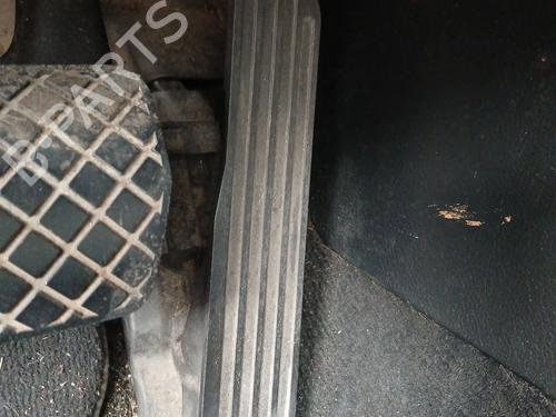 Pedal VW PASSAT B6 Variant (3C5) 2.0 TDI 16V (140 hp) 31335356