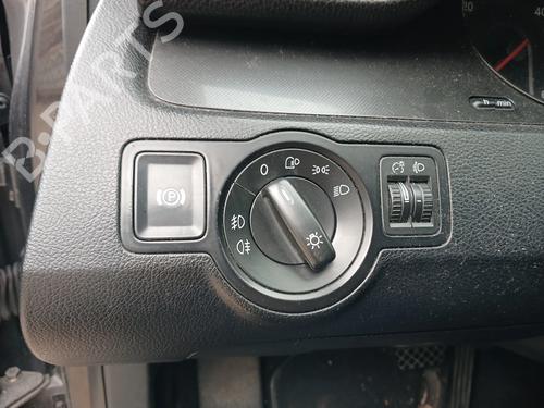 Lichtschalter für VW PASSAT B6 Variant (3C5) 2.0 TDI 16V (140 hp) 31335349