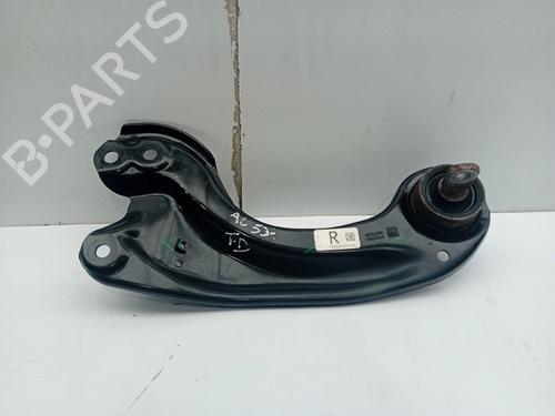 Draagarm rechts achter HONDA CIVIC X Hatchback (FC_, FK_) 1.5 VTEC (FK7) (182 hp) 31344397