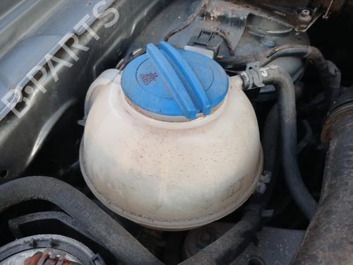 Ekpansionstank Ekpansionstank VW POLO IV (9N_, 9A_) 1.4 TDI (75 hp) 31364321 31364321