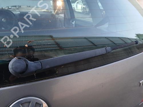 Used Rear windshield wiper arm VW POLO IV (9N_, 9A_) 1.4 TDI (75 hp) 31364328
