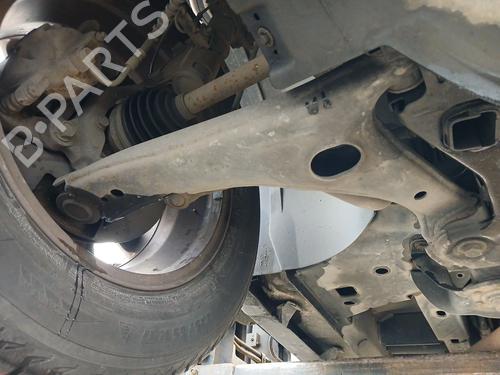Used Right front suspension arm CHRYSLER GRAND VOYAGER V (RT) 2.8 CRD (163 hp) 31627504