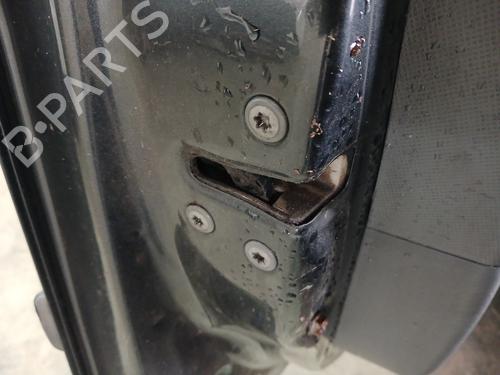 Venstre fortil lås PEUGEOT 107 (PM_, PN_) 1.0 (68 hp) 31671859