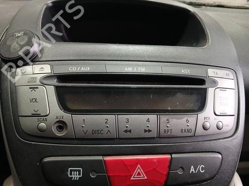 Autoradio PEUGEOT 107 (PM_, PN_) 1.0 (68 hp) 31671908