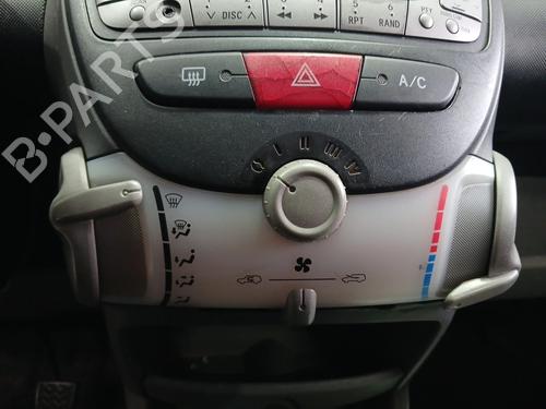 Mando PEUGEOT 107 (PM_, PN_) 1.0 (68 hp) 31671906