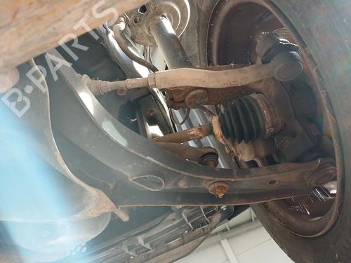 Højre fortil bærearm PEUGEOT 107 (PM_, PN_) 1.0 (68 hp) 31671934