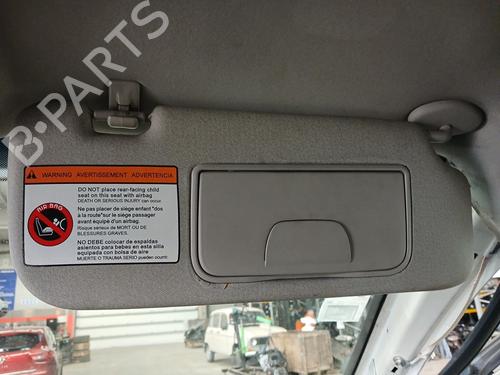 Used Right sun visor CHEVROLET CAPTIVA (C100, C140) 2.0 D (150 hp) 31697234