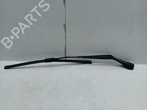 front-windshield-wiper-arm-mercedes-benz-eqe-suv-x294-2022-31758951 main image