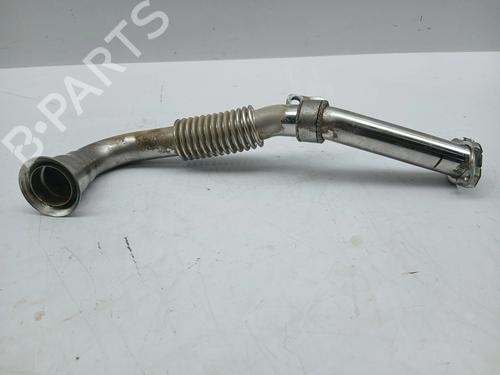 Tubo do intercooler MERCEDES-BENZ A-CLASS (W177) A 180 d (177.010) (116 hp) 31834057