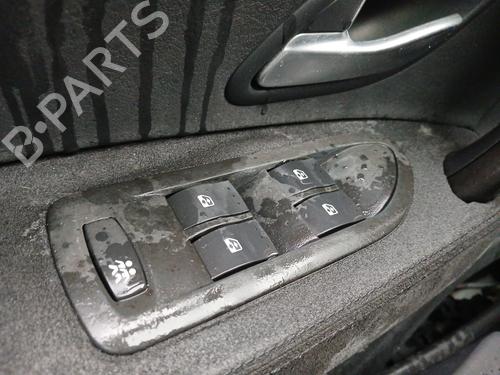 Used Left front window switch RENAULT VEL SATIS (BJ0_) 2.2 dCi (BJ0E, BJ0F) (150 hp) 31835644