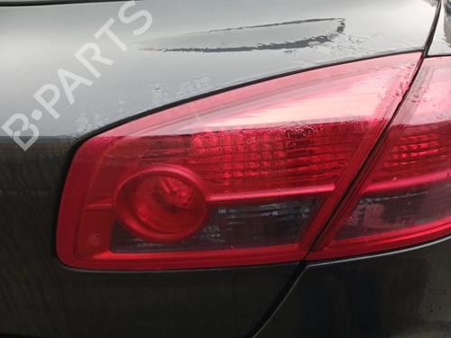 Used Right tailgate light RENAULT VEL SATIS (BJ0_) 2.2 dCi (BJ0E, BJ0F) (150 hp) 31835659