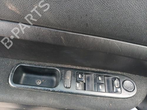 left-front-window-switch-peugeot-307-sw-3h-2002-2003-2004-2005-2006-2007-2008-2009-31835689 main image