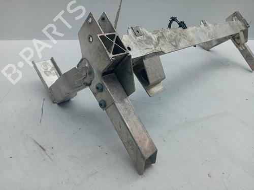 Front bumper reinforcement MERCEDES-BENZ GLA-CLASS (X156) GLA 200 CDI / d (156.908) | BP31980857C109