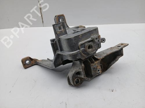 Used Engine mount MERCEDES-BENZ A-CLASS (W177) A 180 d (177.010) (116 hp) 31980865