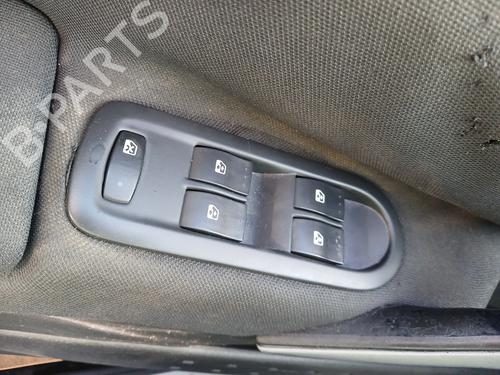 Used Left front window switch RENAULT MEGANE II Estate (KM0/1_) 1.5 dCi (KM16, KM1E) (106 hp) 31862995