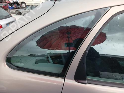 Panel rude bagtil højre CITROËN XSARA PICASSO (N68) 1.6 (95 hp) 32023676