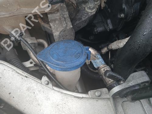 windscreen-washer-tank-ford-focus-iii-turnier-2010-2011-2012-2013-2014-2015-2016-2017-2018-2019-2020-32028831 main image