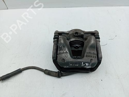 Used Left front brake caliper Left front brake caliper MERCEDES-BENZ B-CLASS Sports Tourer (W246, W242) B 180 CDI (246.200) (109 hp) 30459309 30459309