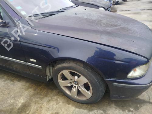 right-front-fenders-bmw-5-touring-e39-1996-1997-1998-1999-2000-2001-2002-2003-2004-32060383 main image