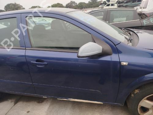 right-front-door-opel-astra-h-a04-2004-2005-2006-2007-2008-2009-2010-2011-2012-2013-2014-32068832 main image