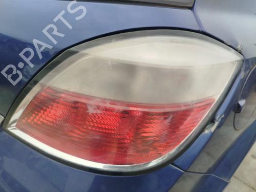 right-taillight-opel-astra-h-a04-2004-2005-2006-2007-2008-2009-2010-2011-2012-2013-2014-32068855 main image