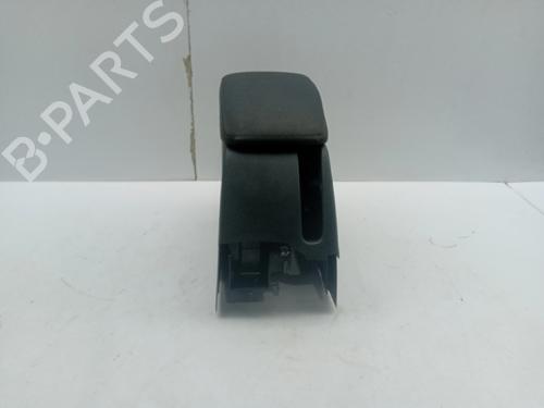 Used Armrest / Center console Armrest / Center console VW GOLF V (1K1) 1.4 FSI (90 hp) 26373874 26373874