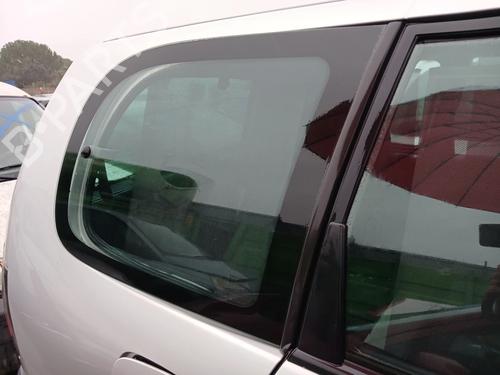 rear-right-quarter-glass-renault-espace-iii-je0_-1996-1997-1998-1999-2000-2001-2002-32092370 main image