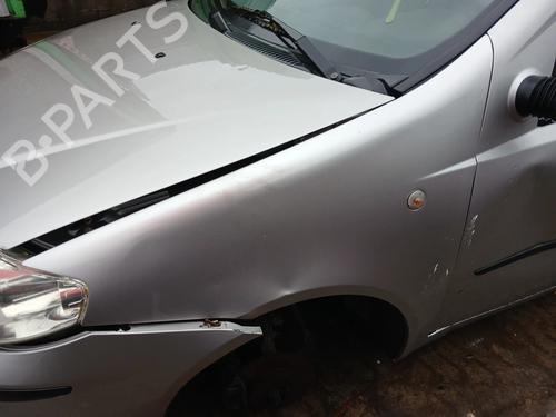 left-front-fenders-fiat-punto-188_-1999-2000-2001-2002-2003-2004-2005-2006-2007-2008-2009-2010-2011-2012-32096615 main image