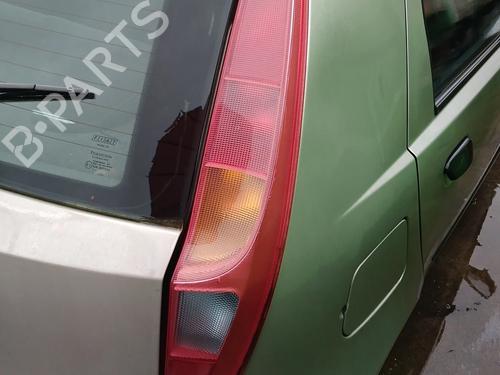 right-taillight-fiat-punto-188_-1999-2000-2001-2002-2003-2004-2005-2006-2007-2008-2009-2010-2011-2012-32096621 main image