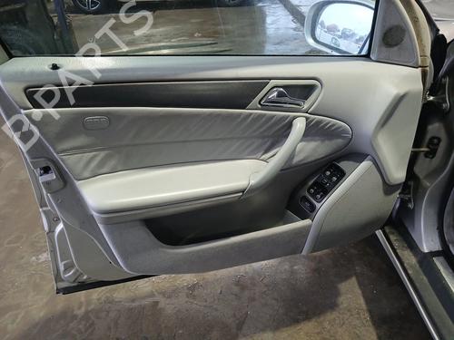 Forreste venstre beklædning MERCEDES-BENZ C-CLASS (W203) C 200 Kompressor (203.045) (163 hp) 32173538