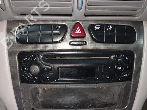 Used Radio Radio MERCEDES-BENZ C-CLASS (W203) C 200 Kompressor (203.045) (163 hp) 32175923 32175923