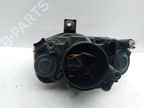 Right headlight VW PASSAT B6 Variant (3C5) 2.0 TDI 16V | BP31335328C29