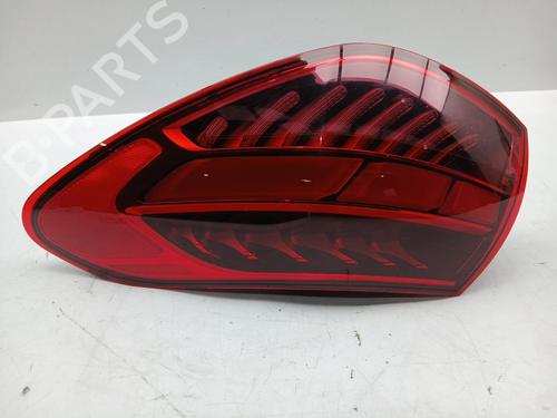 Used Right taillight Right taillight MERCEDES-BENZ C-CLASS T-MODEL (S206) C 300 de (206.208) (313 hp) 30864173 30864173