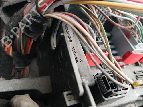Fuse box PEUGEOT 307 CC (3B) 1.6 16V | BP32240651E1