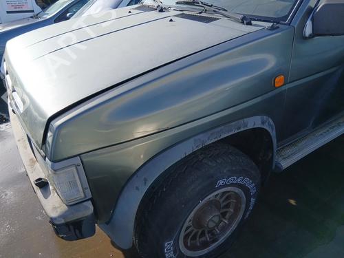Forskærm venstre NISSAN TERRANO I (WD21) 2.7 TD 4WD (LBYD21) (99 hp) 32272395