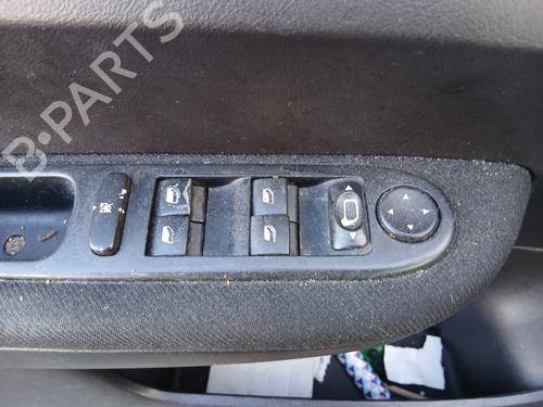 left-front-window-switch-peugeot-307-break-3e-2002-2003-2004-2005-2006-2007-2008-2009-32274159 main image