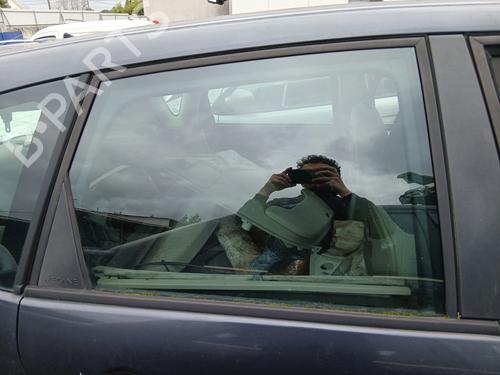 rear-right-door-window-renault-scenic-ii-jm01_-2003-2004-2005-2006-2007-2008-2009-2010-32298790 main image