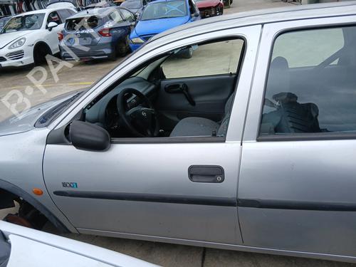Used Left front door Left front door 32301760 32301760