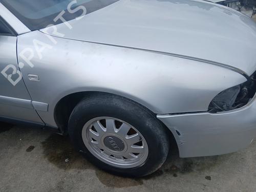Forskærm Højre Forskærm Højre AUDI A4 B5 (8D2) 1.6 (100 hp) 32318011 32318011