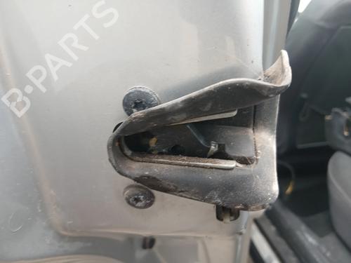 Venstre bagtil lås AUDI A4 B5 (8D2) 1.6 (100 hp) 32318036