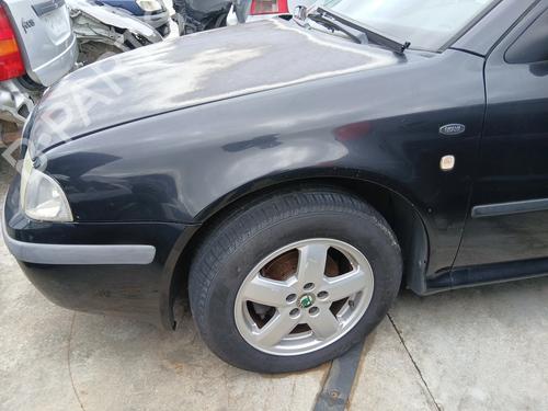 Guarda-lamas esquerdo Guarda-lamas esquerdo SKODA OCTAVIA I Combi (1U5) 1.6 (102 hp) 32321232 32321232