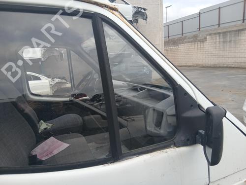 front-right-quarter-glass-ford-transit-platformchassis-e_-_-1991-1992-1993-1994-32329899 main image