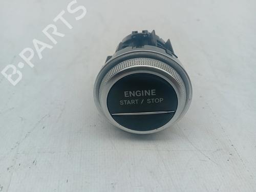 switch-mercedes-benz-c-class-t-model-s206-2021-32350742 main image