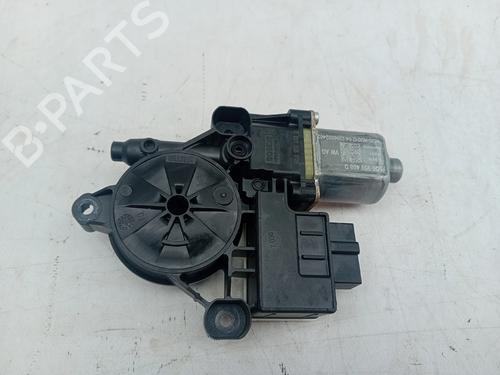 Used Right rear window motor Right rear window motor VW T-CROSS (C11, D31) 1.0 TSi (95 hp) 32425425 32425425