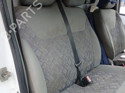 Used Right front seat OPEL VIVARO A Van (X83) 1.9 DTI (F7) (101 hp) 32681458