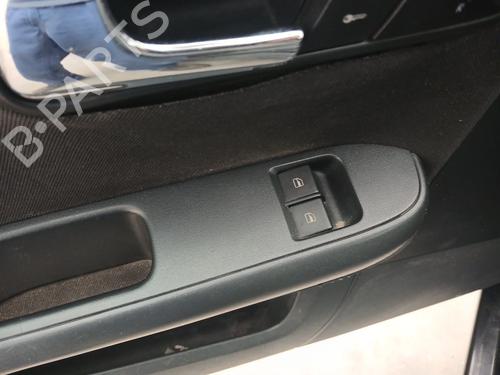 Used Left front window switch Left front window switch SEAT IBIZA III (6L1) 1.4 TDI (75 hp) 32685081 32685081
