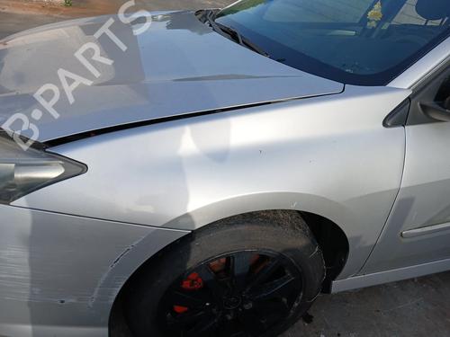 Guarda-lamas esquerdo Guarda-lamas esquerdo RENAULT LAGUNA III (BT0/1) 2.0 dCi (BT01, BT08, BT09, BT0E, BT0K, BT12, BT1C, BT1D,... (150 hp) 32710485 32710485