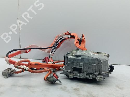 Used Inverter/Converter TOYOTA YARIS (_P13_) 1.5 Hybrid (NHP130_) (101 hp) 32723173